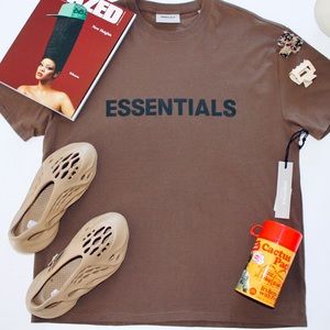 FEAR OF GOD ESSENTIALS SSENSE Exclusive ‘Rain Drum’ T Shirt